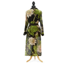 Load image into Gallery viewer, Two&#39;s Company Black Passion Flower Robe Gown with Removable Waist Tie Closure
