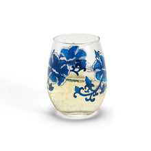 Load image into Gallery viewer, Two&#39;s Company Blue &amp; White Flower Set of 4 Stemless Wine Glass (16 oz each)
